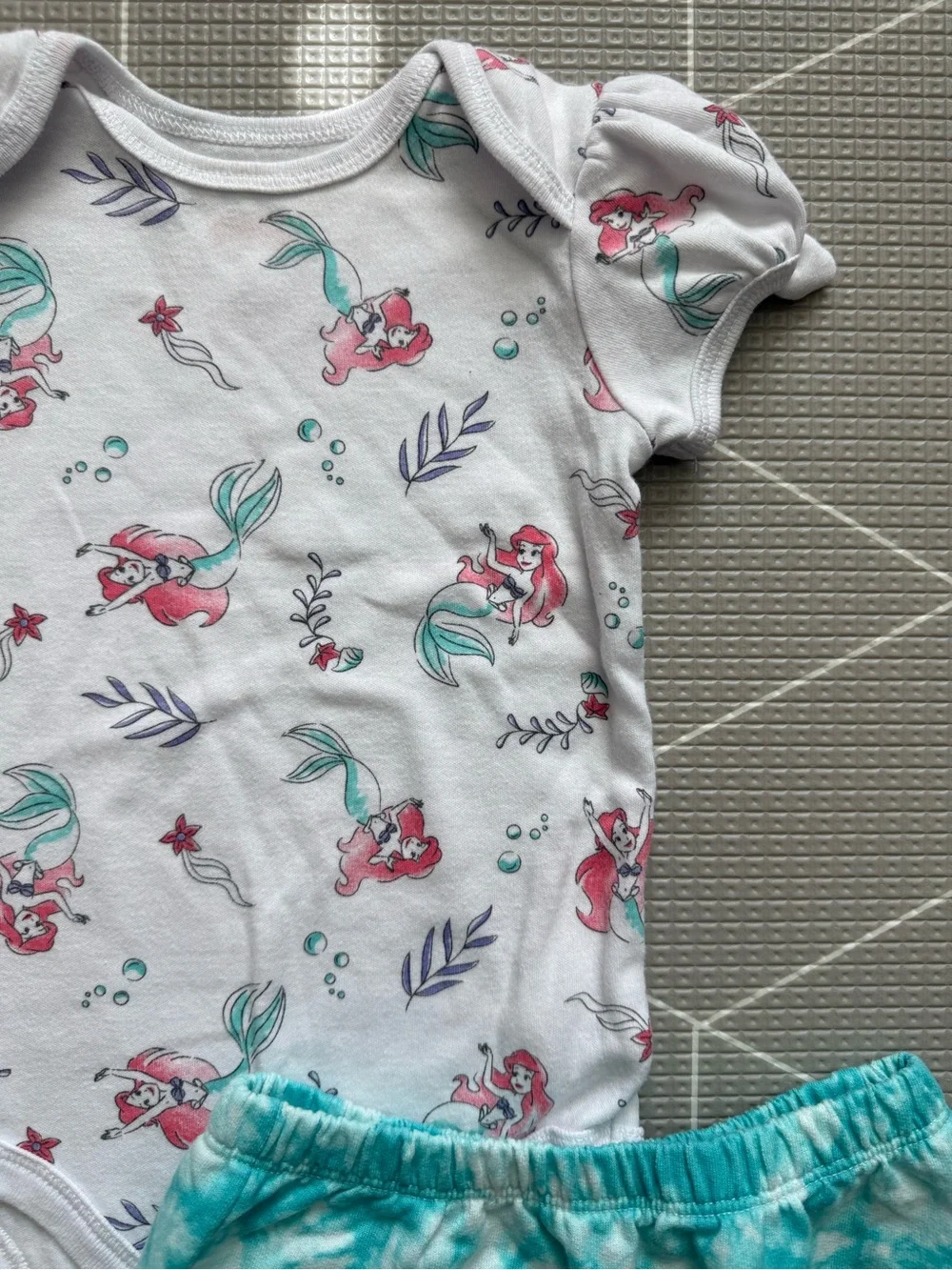 Old Navy|Baby girl White Mermaid Ariel Bodysuit onesie w Aqua Tie-Dye Shorts•